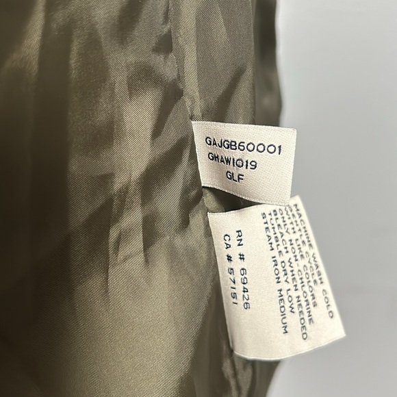 G.H. Bass & Co. Green Quilted Vest Snap Closure size M - Picture 10 of 12